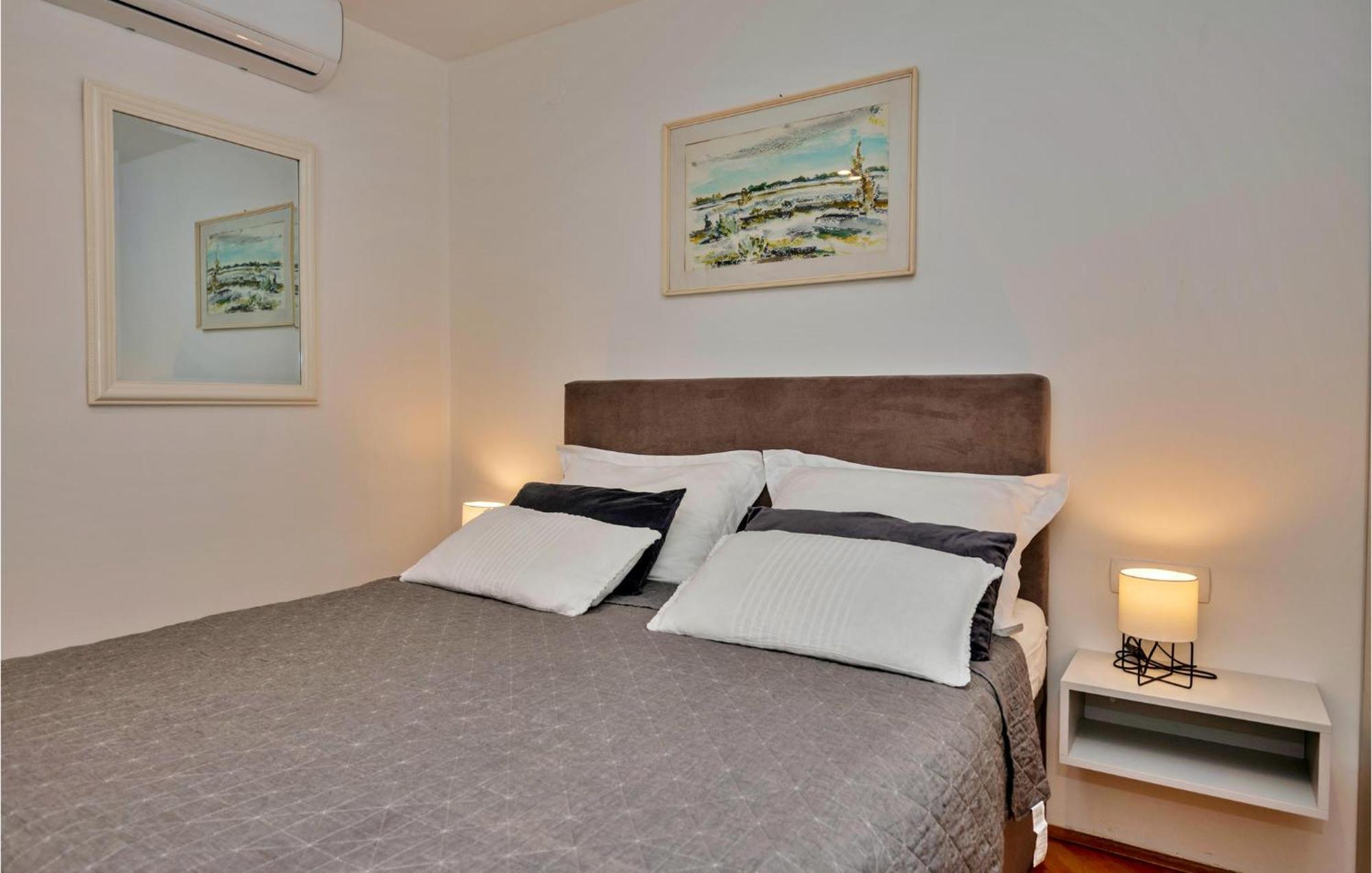 3 Bedroom Gorgeous Home In Makarska Zewnętrze zdjęcie