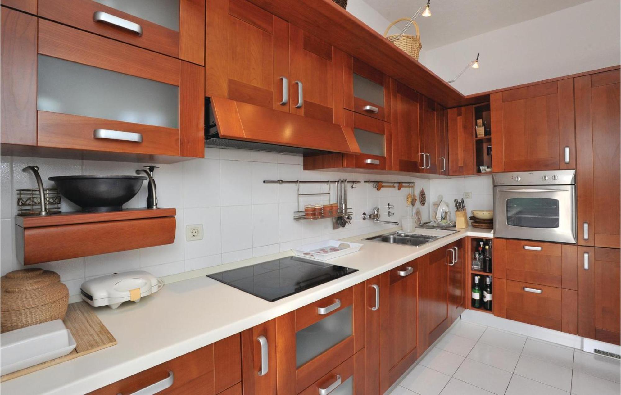 3 Bedroom Gorgeous Home In Makarska Zewnętrze zdjęcie