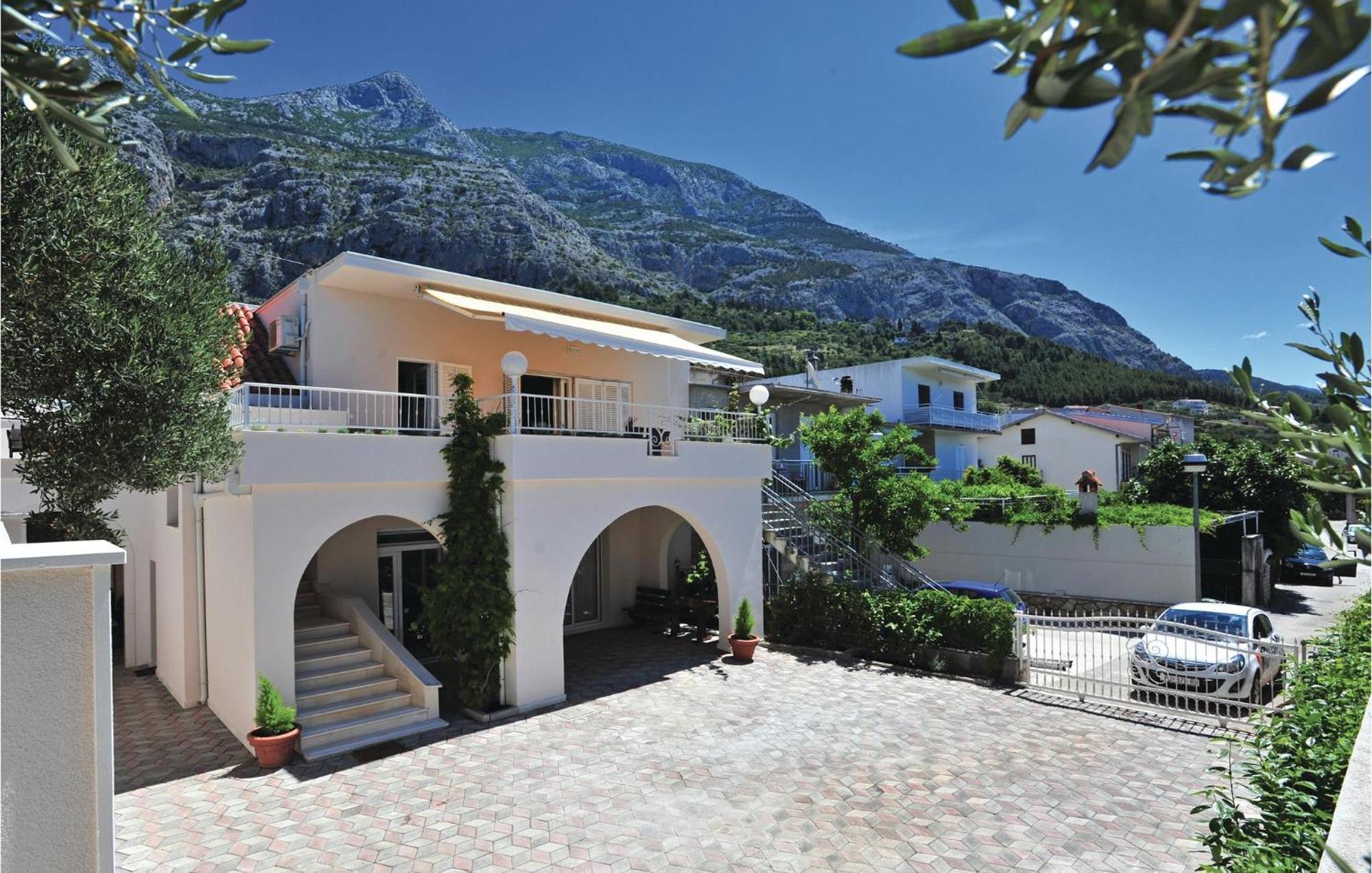3 Bedroom Gorgeous Home In Makarska Zewnętrze zdjęcie